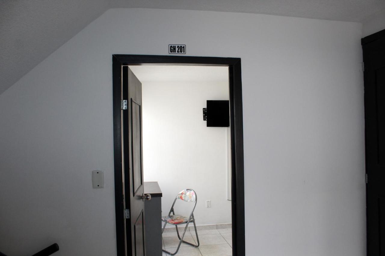 Green House Habitaciones 布卡拉曼加 外观 照片