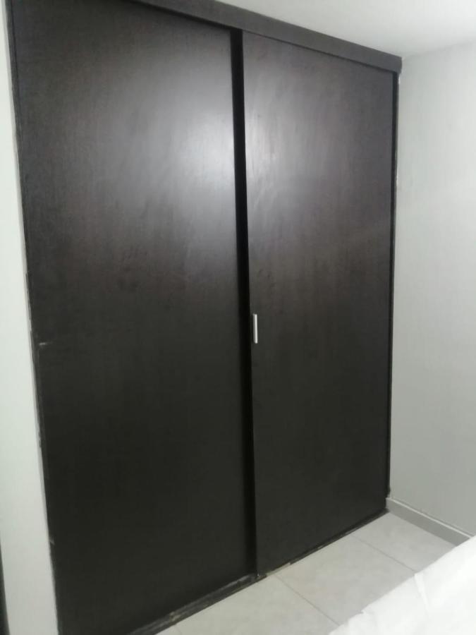 Green House Habitaciones 布卡拉曼加 外观 照片
