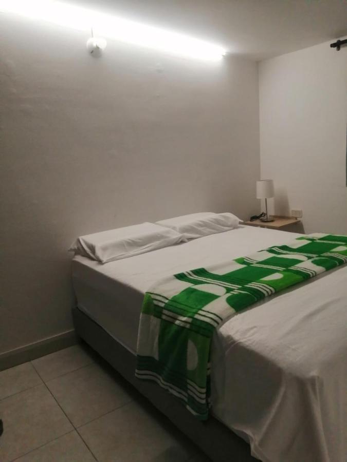 Green House Habitaciones 布卡拉曼加 外观 照片