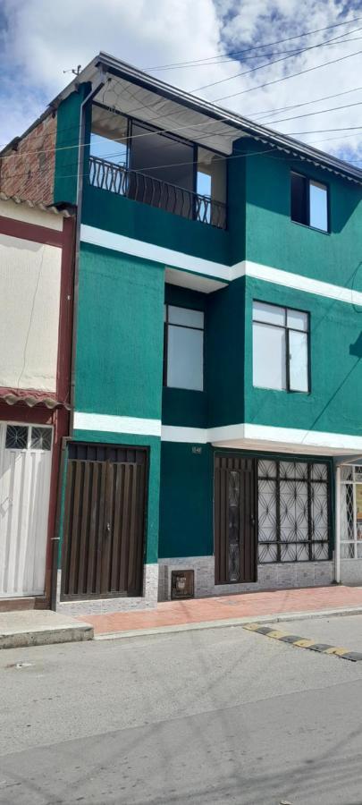 Green House Habitaciones 布卡拉曼加 外观 照片