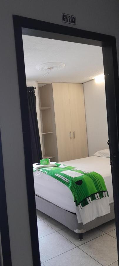 Green House Habitaciones 布卡拉曼加 外观 照片
